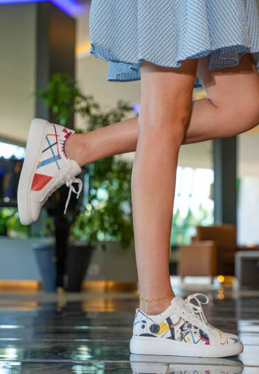 Kadın Vegan Deri Beyaz Sneakers - Crash of Neuron Tasarım (1)