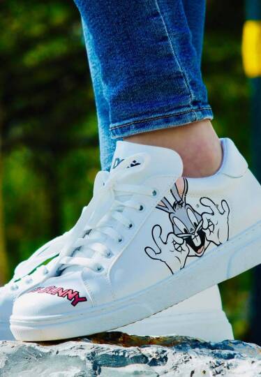 Kadın Vegan Deri Beyaz Sneakers - Whats Up Doc? Bugs Bunny Tasarım - 9