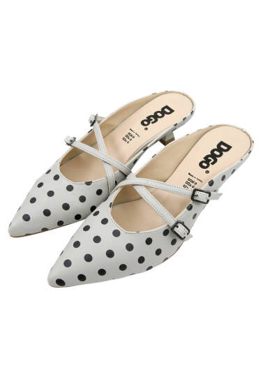 Женские Серые Шлепанцы на Каблуке из Веганской Кожи - Polka Dots - 2